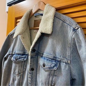 Men’s Levi Sherpa Denim Jacket - Light Wash (Size Large)